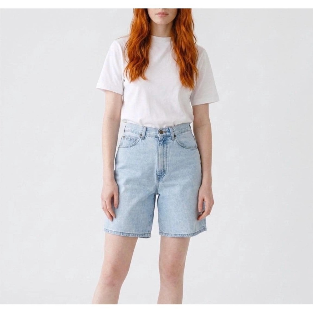 Vintage 90s 1990s jean denim Bermuda shorts faded light wash mom dad normcore